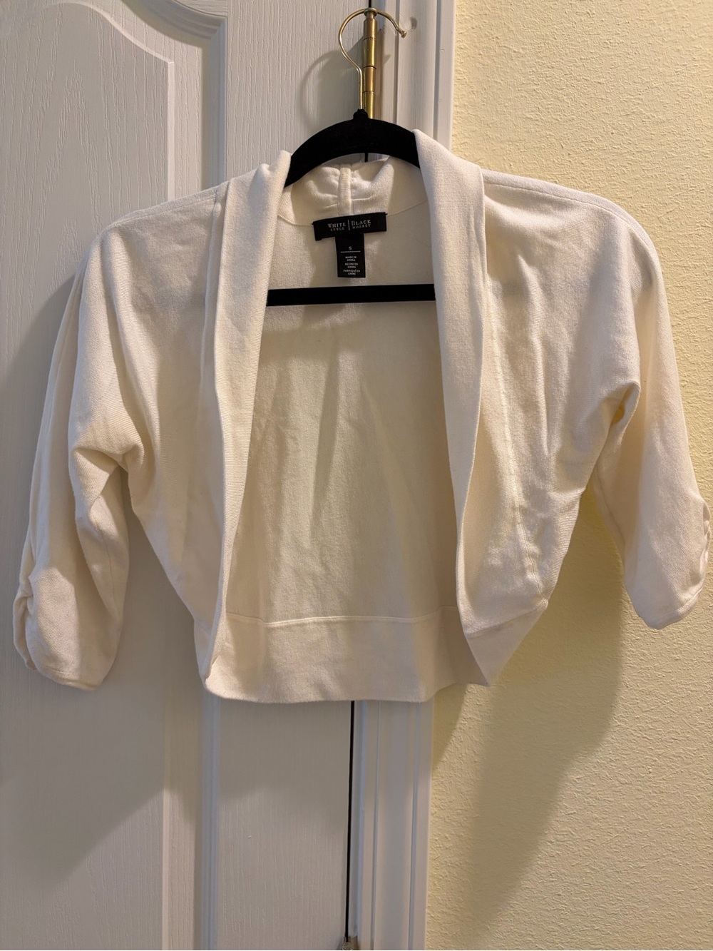 White House Black Market Cream Cropped Shrug Cardigan